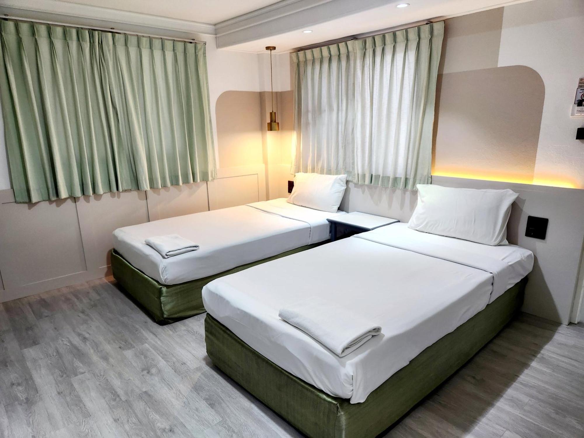 Seatel Phuket, Patong Beach Exterior photo